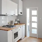 Central-modern-apartment * 布拉格