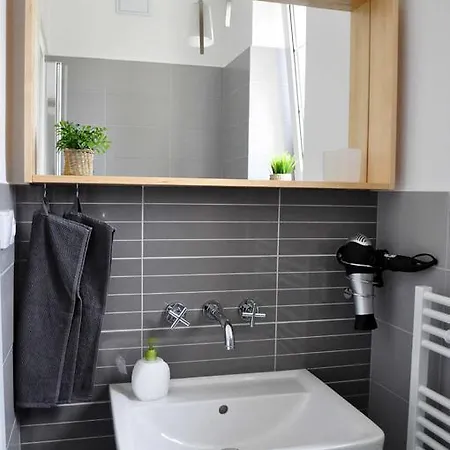 Lejlighed Central-modern-apartment *