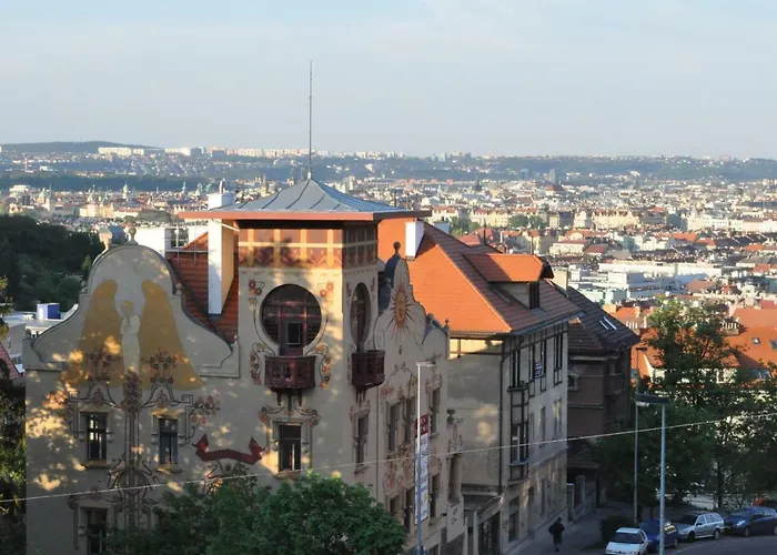 Central-modern-apartment