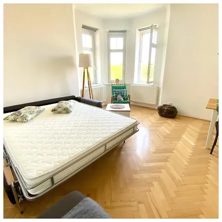 アパート Central-modern-apartment *