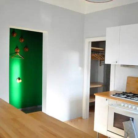 Central-modern-apartment *